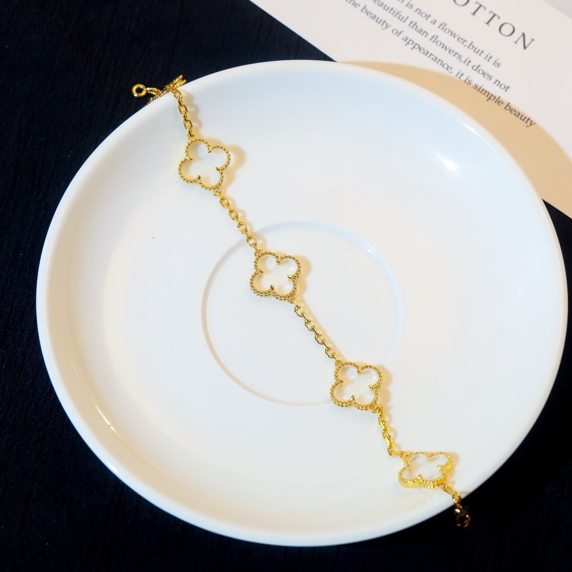 [Sophire Jewelry ]CLOVER 5 MOTIF ROCK CRYSTAL BRACELET