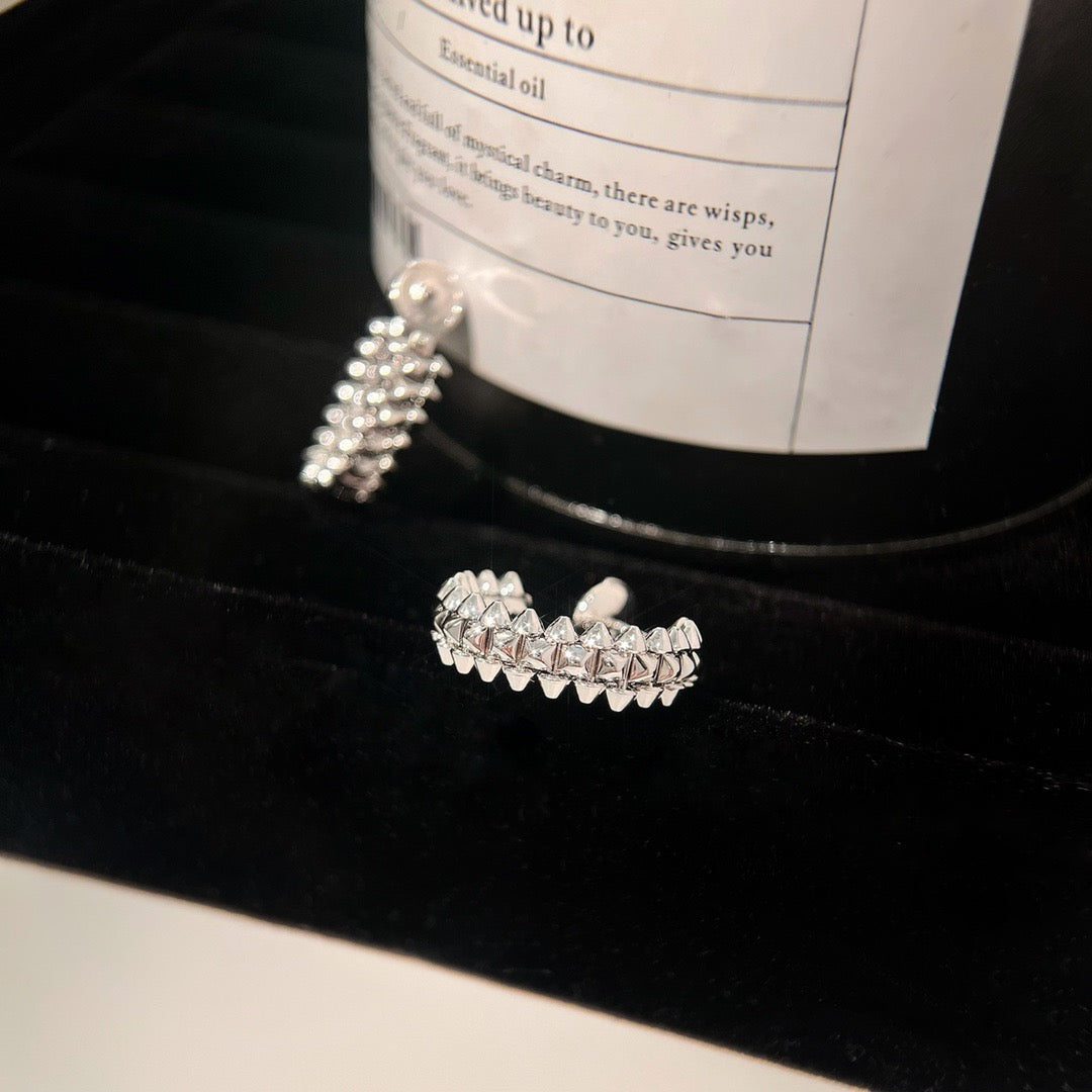 [Sophire Jewelry ]CLASH SMALL HOOP EARRINGS