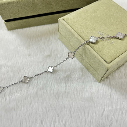 [Sophire Jewelry ]CLOVER 6 MOTIF WHITE MOP BRACELET
