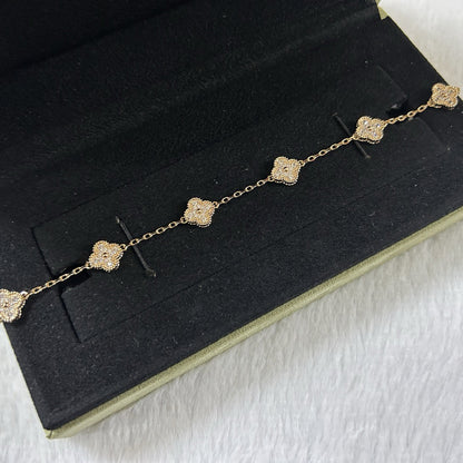 [Sophire Jewelry ]CLOVER 6 MOTIF DIAMOND BRACELET