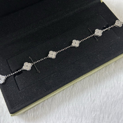[Sophire Jewelry ]CLOVER 6 MOTIF DIAMOND BRACELET