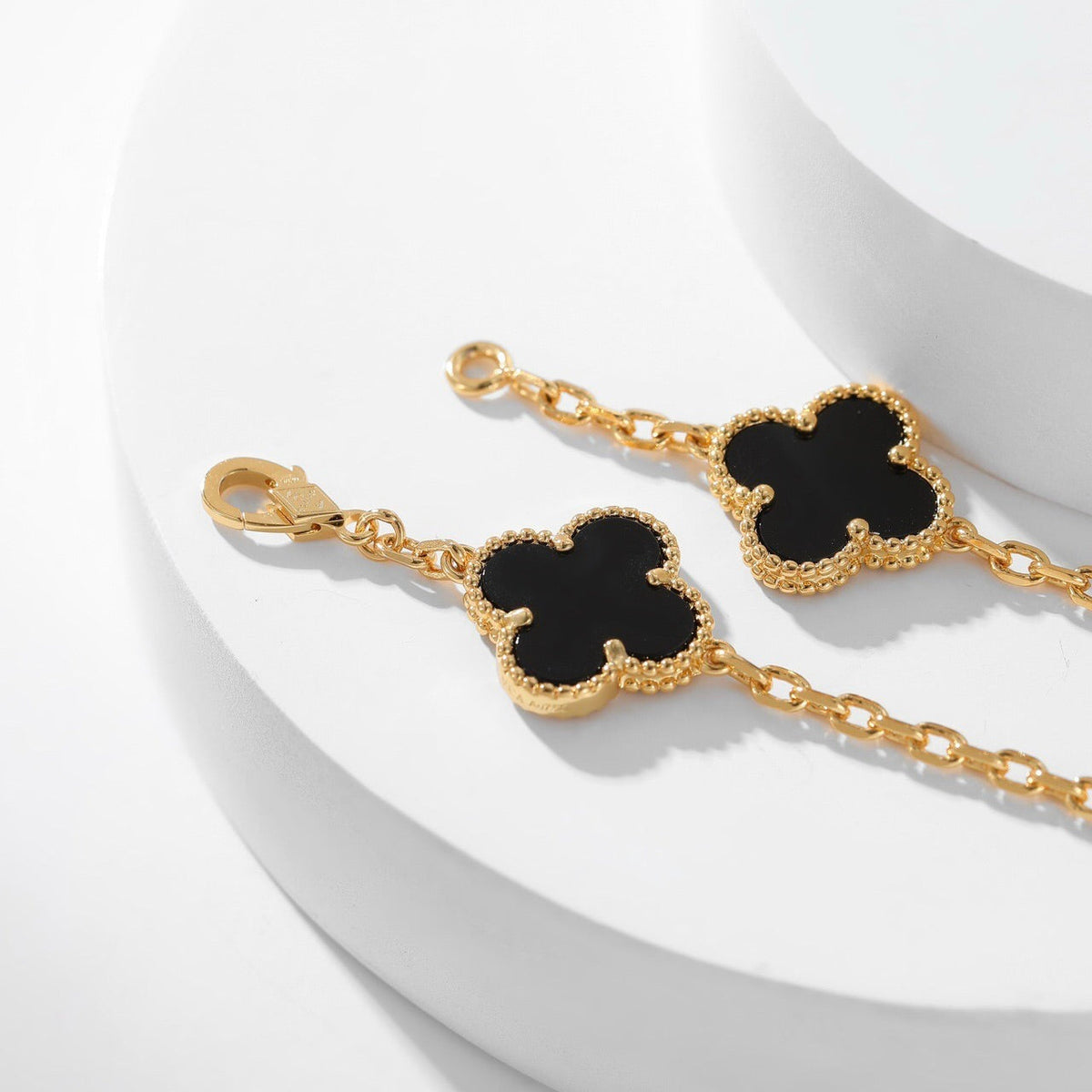 [Sophire Jewelry ]CLOVER 10 MOTIFS ONYX NECKLACE