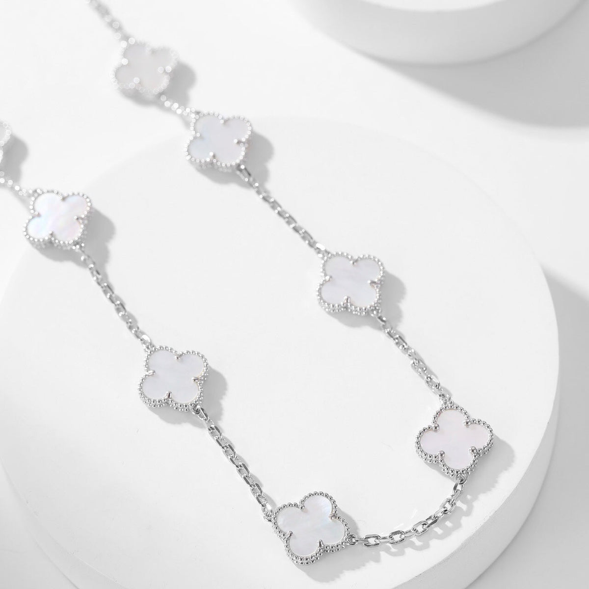 [Sophire Jewelry ]CLOVER 10 MOTIFS WHITE MOTHER OF PEARL NECKLACE
