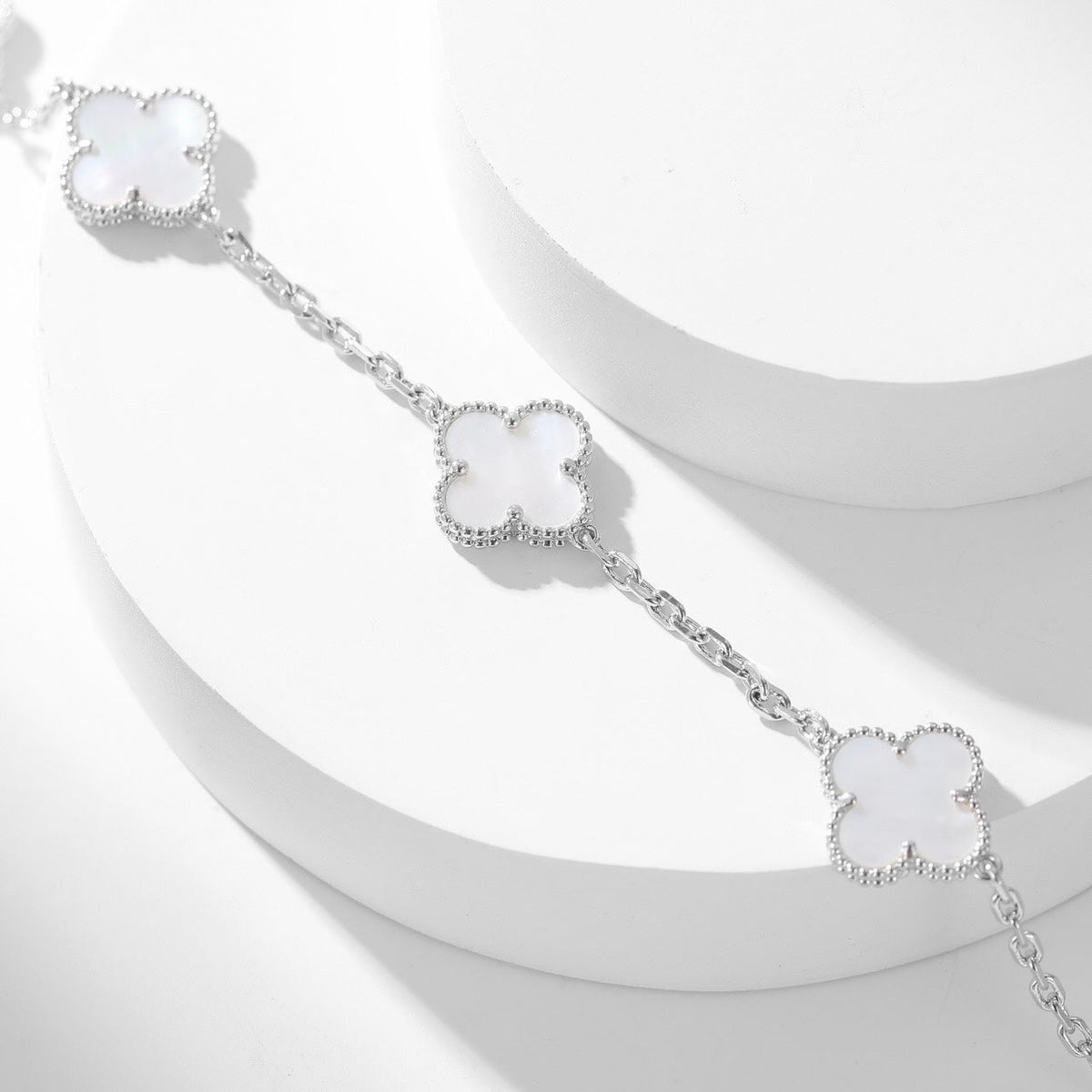 [Sophire Jewelry ]CLOVER 10 MOTIFS WHITE MOTHER OF PEARL NECKLACE
