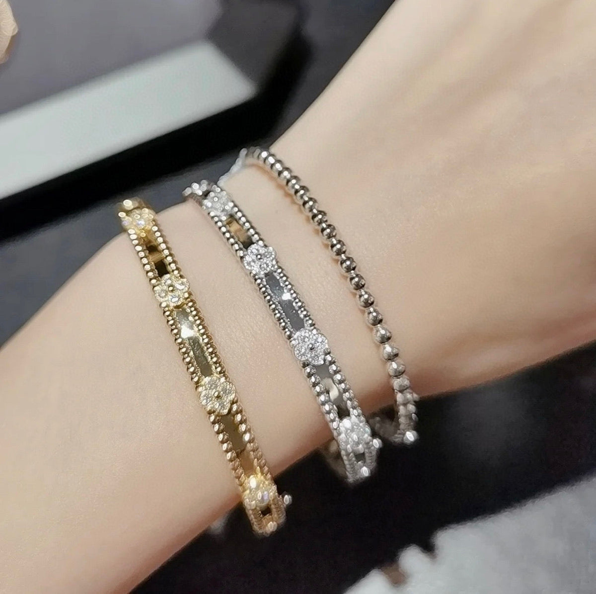 [Sophire Jewelry ]CLOVER BRACELET 4MM DIAMONDS