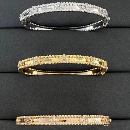 [Sophire Jewelry ]CLOVER BRACELET 4MM DIAMONDS