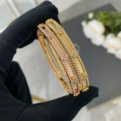[Sophire Jewelry ]CLOVER BRACELET 4MM DIAMONDS