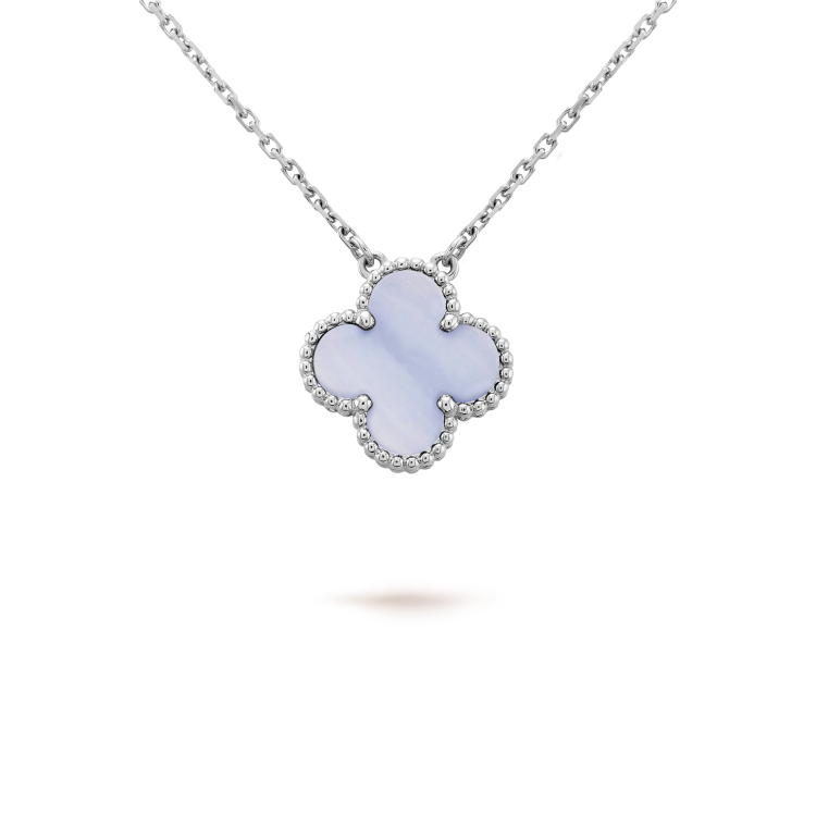 [Sophire Jewelry ]CLOVER 15MM BLUE CHALCEDONY NECKLACE SILVER