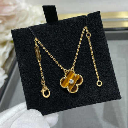 [Sophire Jewelry ]CLOVER 15MM DIAMOND AND YELLOW TIGER'S EYE AGATE necklace
