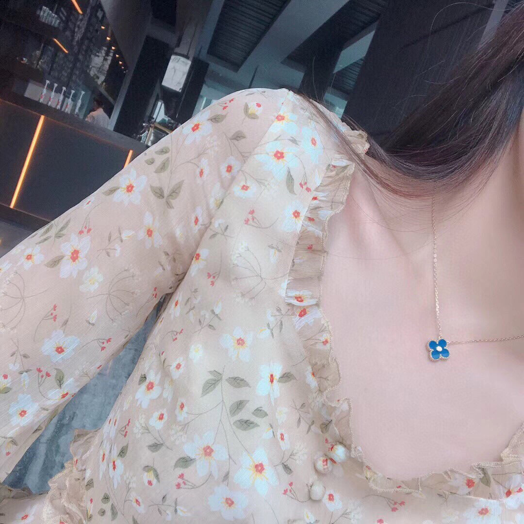 [Sophire Jewelry ]CLOVER 15MM DIAMOND AND BLUE AGATE NECKLACE