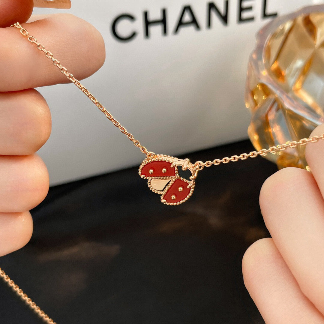 [Sophire Jewelry ]LUCKY  CARNELIANS LADYBUG NECKLACE