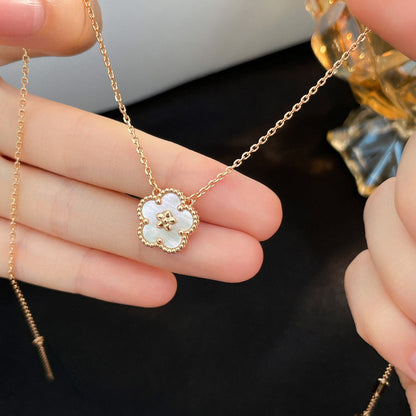 [Sophire Jewelry ]LUCKY  WHITE MOP  PLUM BLOSSOM NECKLACE