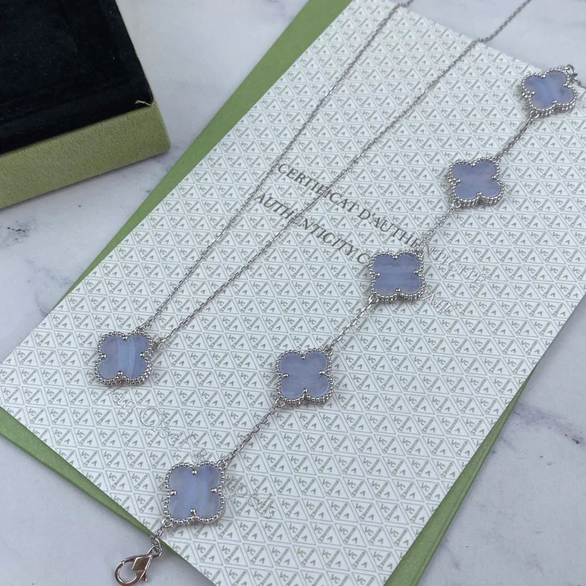 [Sophire Jewelry ] CLOVER 5 MOTIF PURPLE CHALCEDONY BRACELET COLLECTION