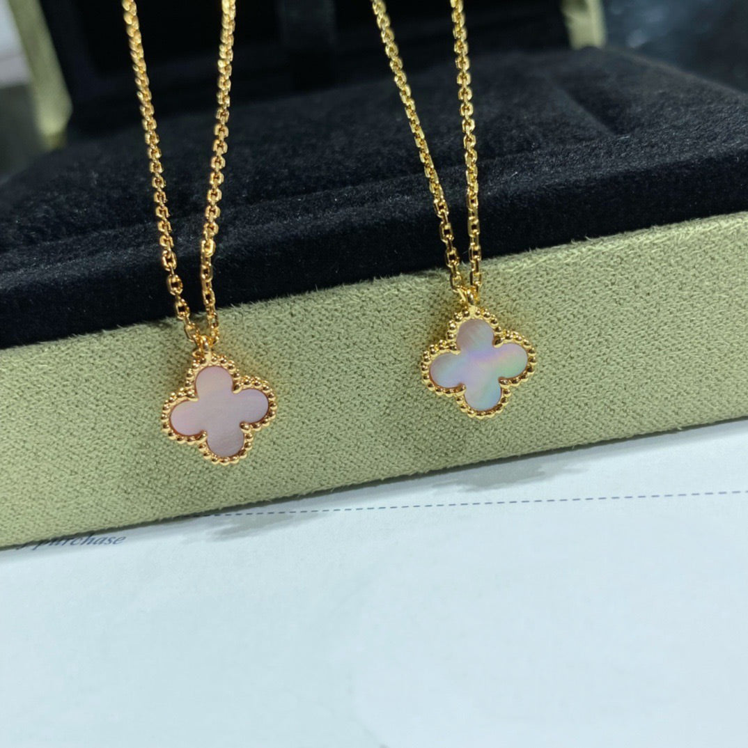 [Sophire Jewelry ]CLOVER 15MM PINK MOTHER-OF-PEARL SINGLE FLOWER NECKLACE