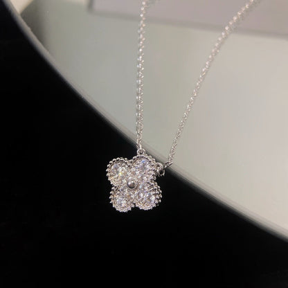 [Sophire Jewelry ]CLOVER 15MM DIAMOND SINGLE FLOWER NECKLACE