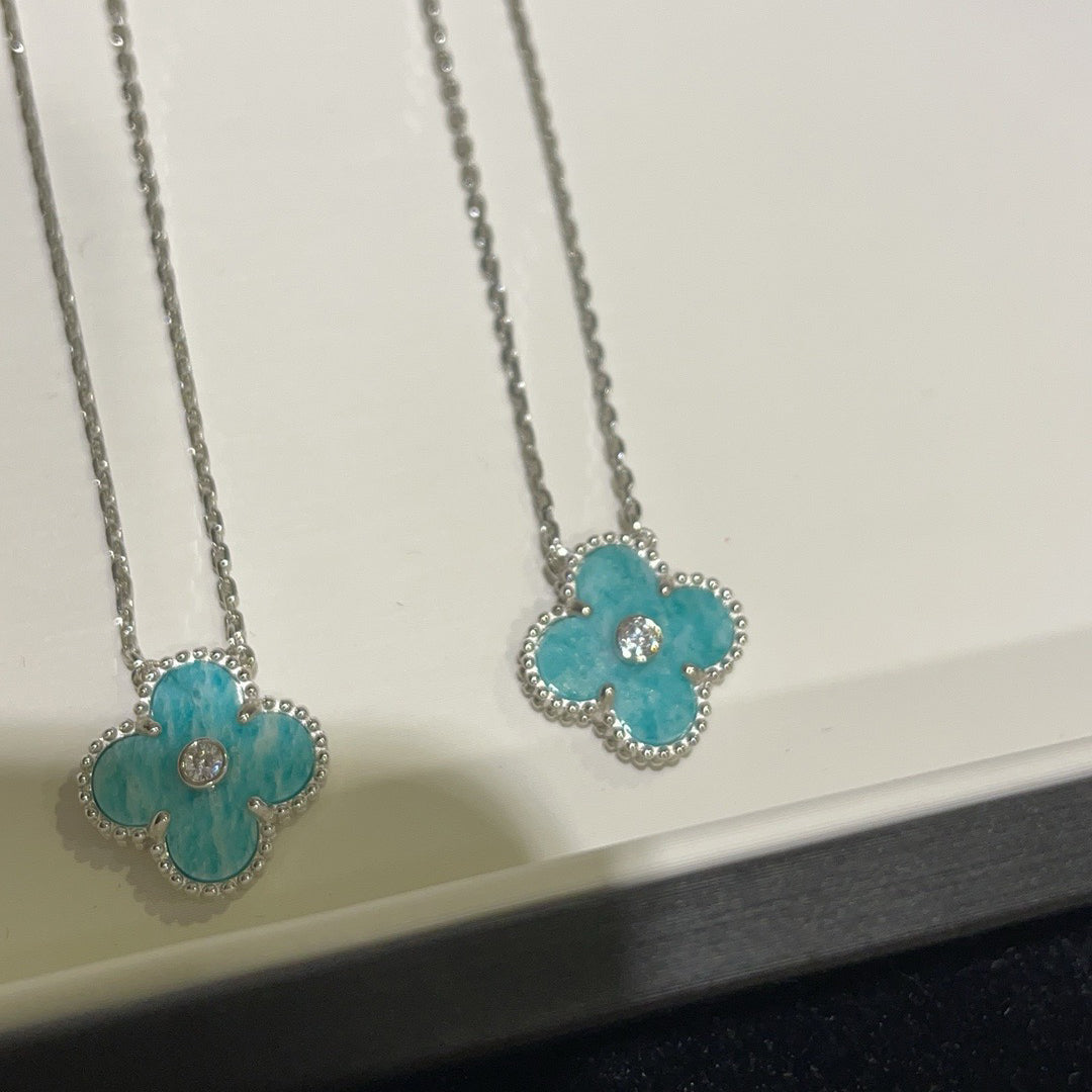 [Sophire Jewelry ]CLOVER 15MM DIAMOND SVRES PORCELAIN  NECKLACE SILVER