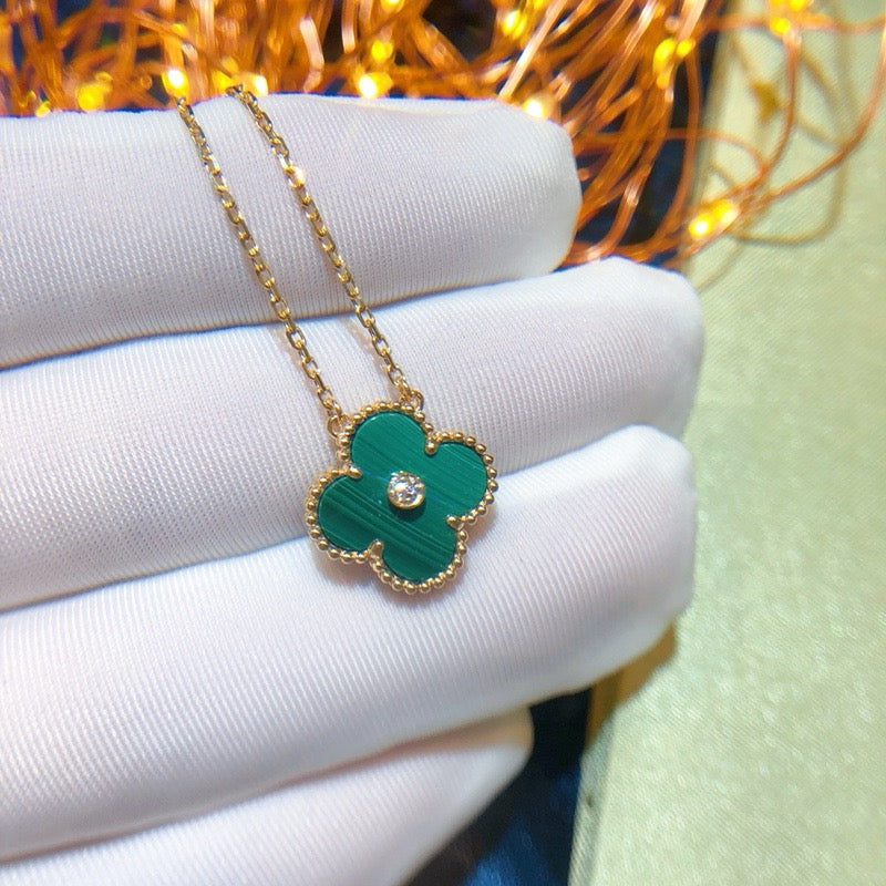 [Sophire Jewelry ]CLOVER 15MM DIAMOND TURQUOISE NECKLACE