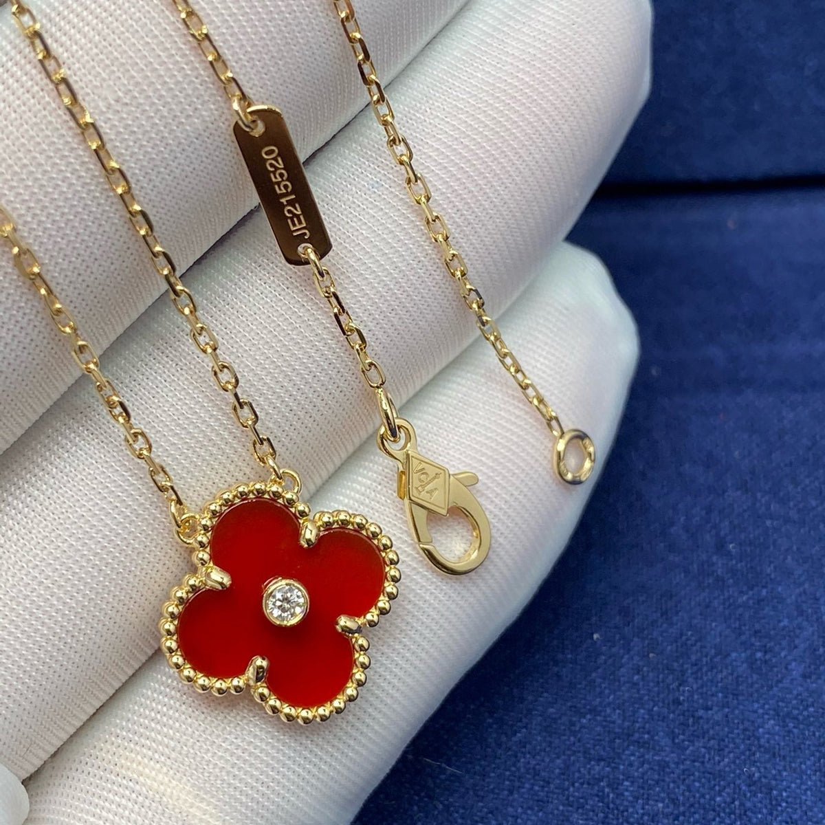 [Sophire Jewelry ]CLOVER 15MM DIAMOND CARNELIAN NECKLACE