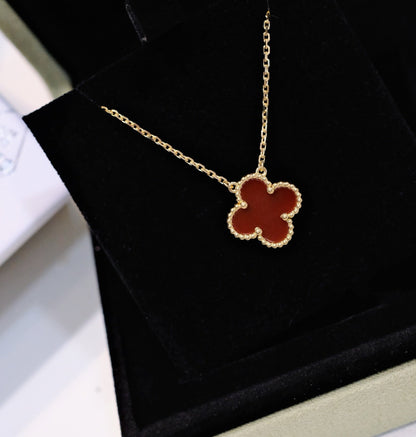 [Sophire Jewelry ]CLOVER 15MM CARNELIAN SINGLE FLOWER NECKLACE