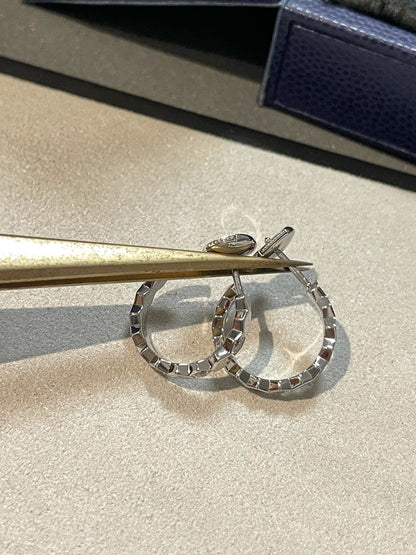 [Sophire Jewelry ]Hollow Design Four-Leaf Clover Flower Shape Earrings