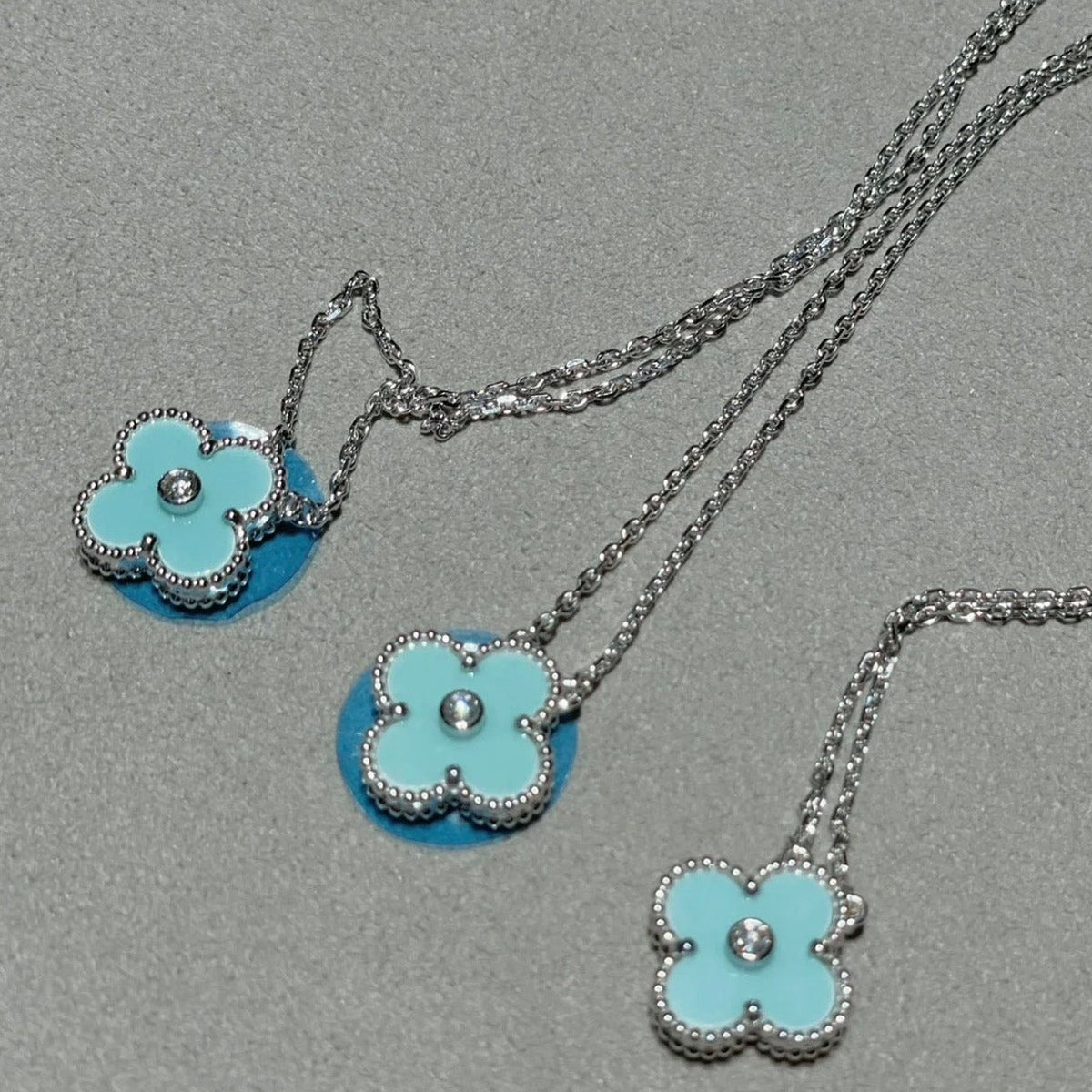 [Sophire Jewelry ]CLOVER 1 DIAMOND LIGHT BLUE SILVER NECKLACE