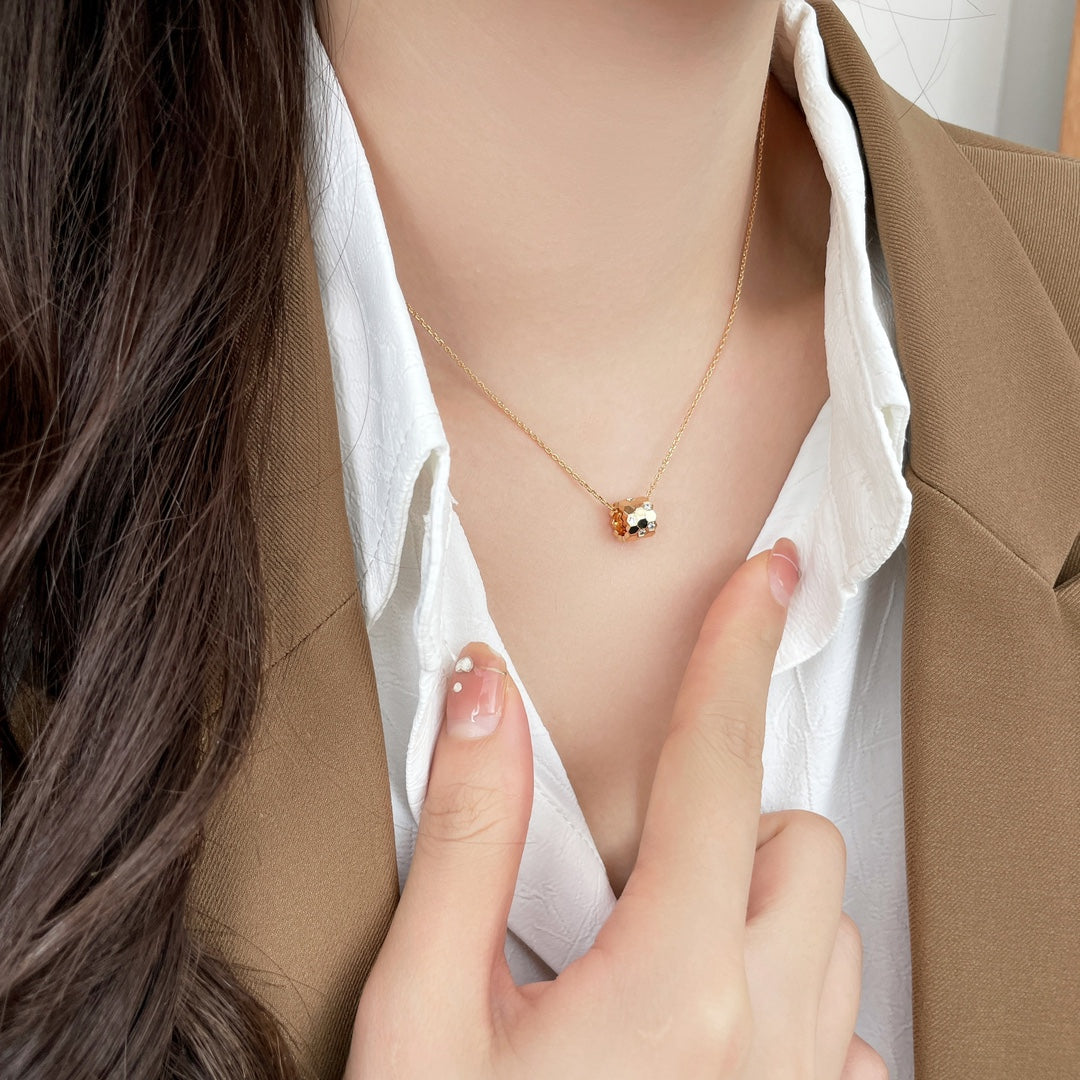 [Sophire Jewelry ]BEE MINI PEDANT DIAMOND NECKLACE