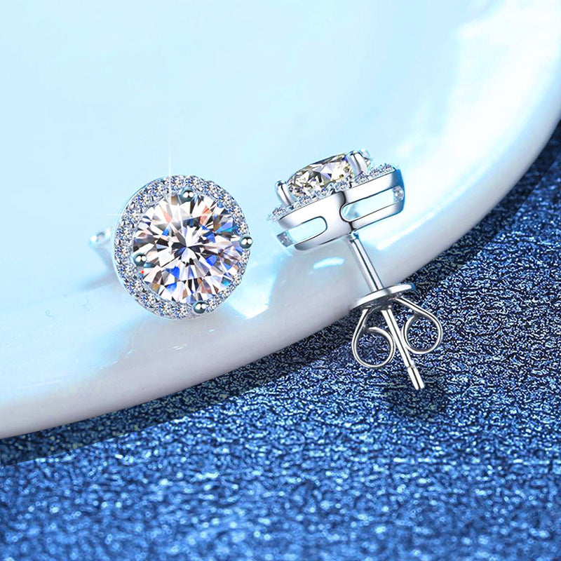 [Sophire]CLASSIC 4-PRONG ROUND MOISSANITE STUD EARRINGS