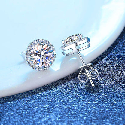 [Sophire]CLASSIC 4-PRONG ROUND MOISSANITE STUD EARRINGS