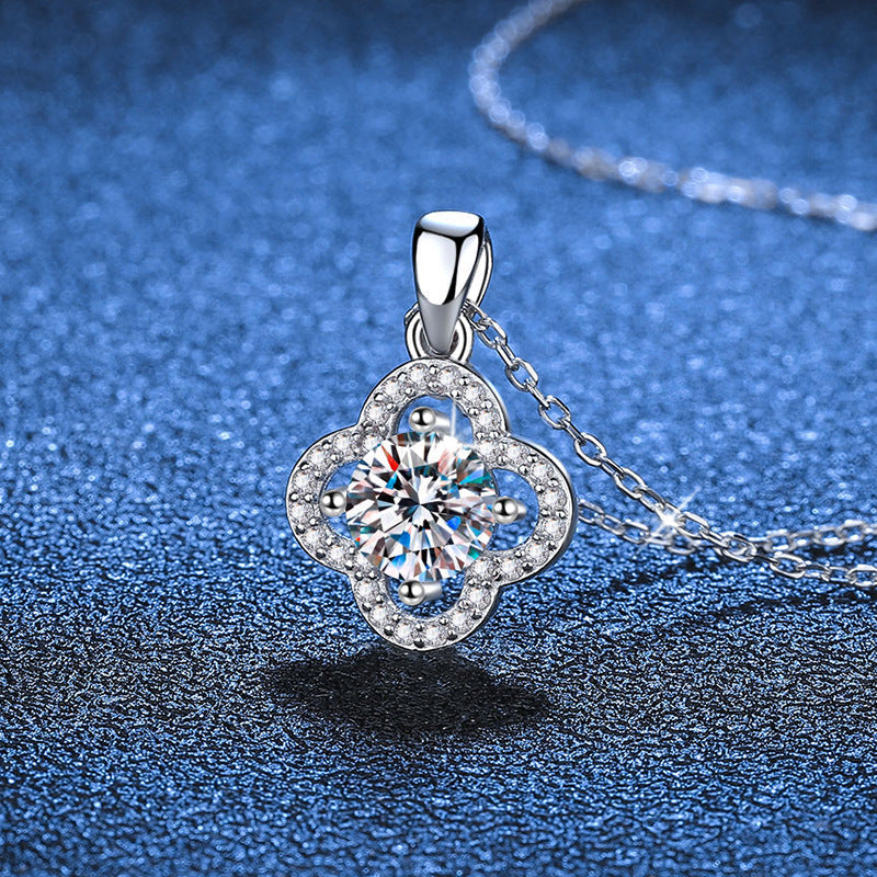 [Sophire]CLASSIC CLOVER MOISSANITE PENDANT NECKLACE