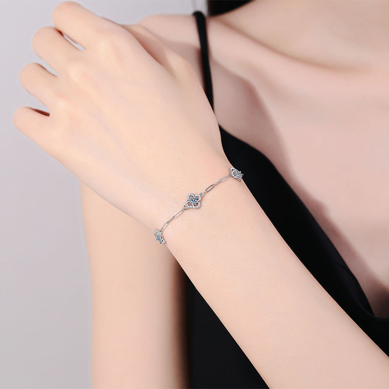 [Sophire]TRIPLE-CLOVER MOISSANITE BRACELET