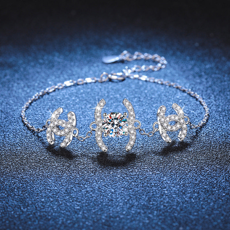 [Sophire]CLASSIC INTERLOCKING MOISSANITE BRACELET