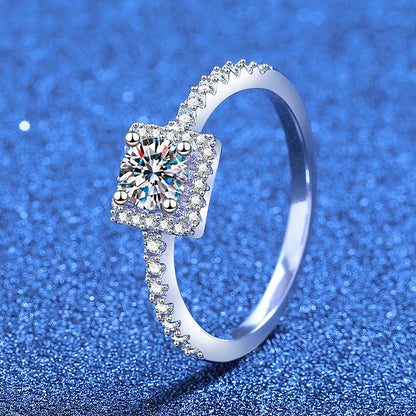 [Sophire]DAINTY SUGAR-CUBE MOISSANITE RING