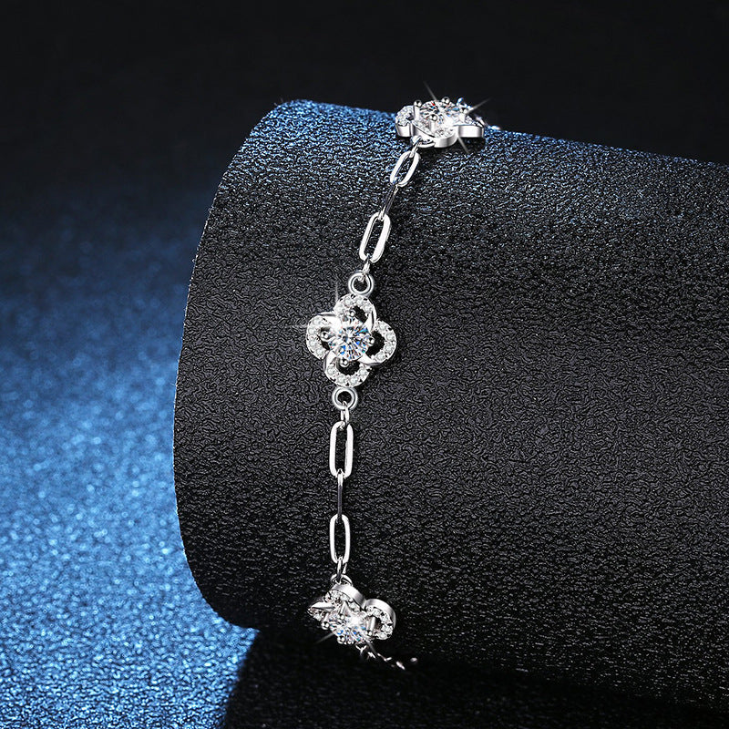 [Sophire]TRIPLE-CLOVER MOISSANITE BRACELET