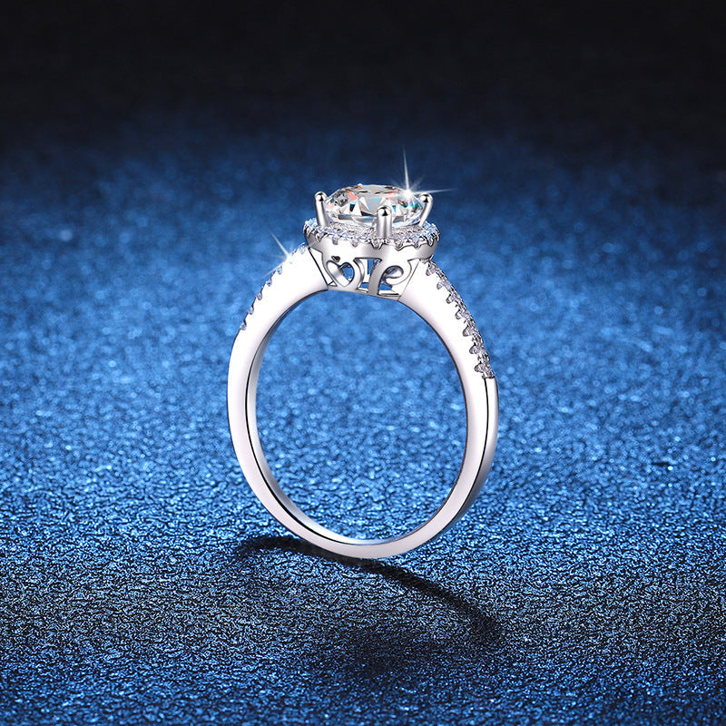 [Sophire]RADIANT ROUND HALO MOISSANITE ENGAGEMENT RING