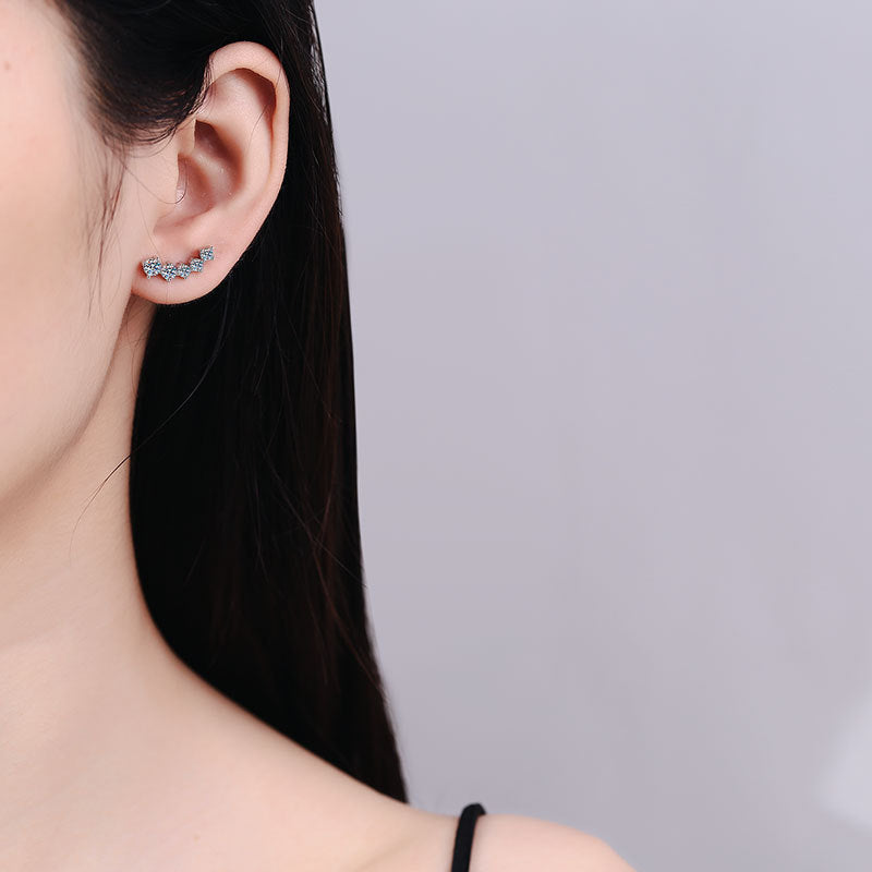 [Sophire]SPARKLING SMILE ARC MOISSANITE STUD EARRINGS