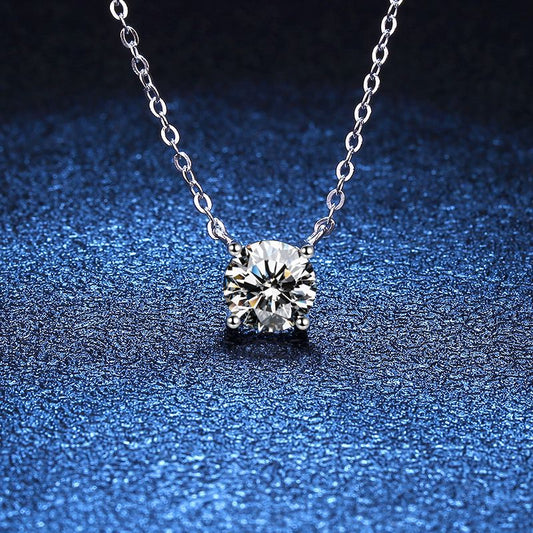 [Sophire]CLASSIC FOUR-PRONG SOLITAIRE MOISSANITE NECKLACE
