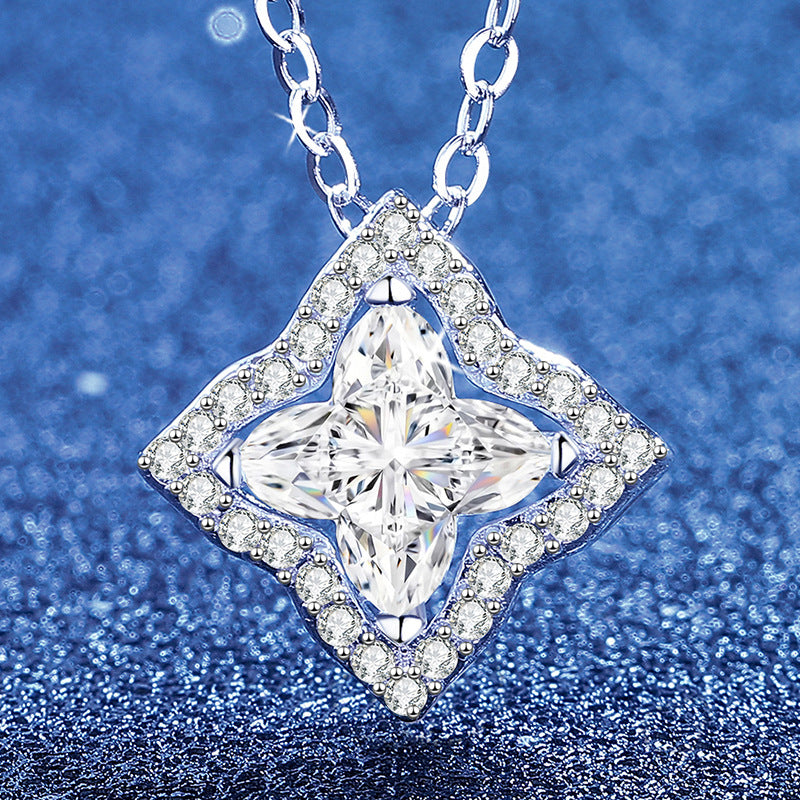 [Sophire]STAR-CLOVER MOISSANITE NECKLACE
