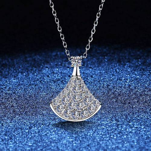 [Sophire]ELEGANT FAN-SHAPED MOISSANITE PENDANT NECKLACE