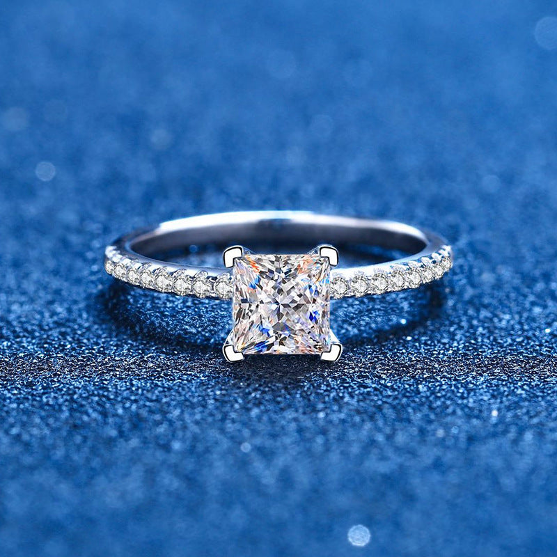 [Sophire]ELEGANT PRINCESS CUT MOISSANITE ENGAGEMENT RING