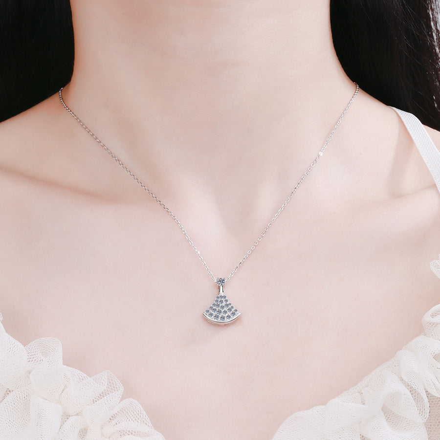 [Sophire]ELEGANT FAN-SHAPED MOISSANITE PENDANT NECKLACE