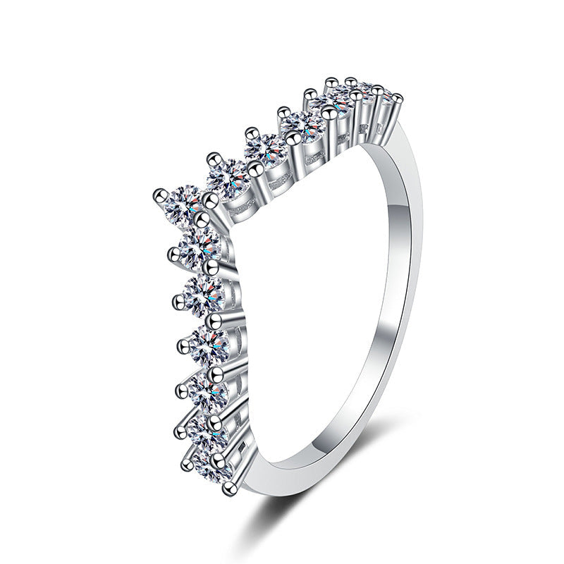[Sophire]ELEGANT V-SHAPED CHEVRON MOISSANITE RING