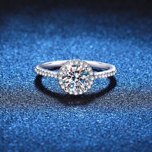 [Sophire]RADIANT ROUND HALO MOISSANITE ENGAGEMENT RING