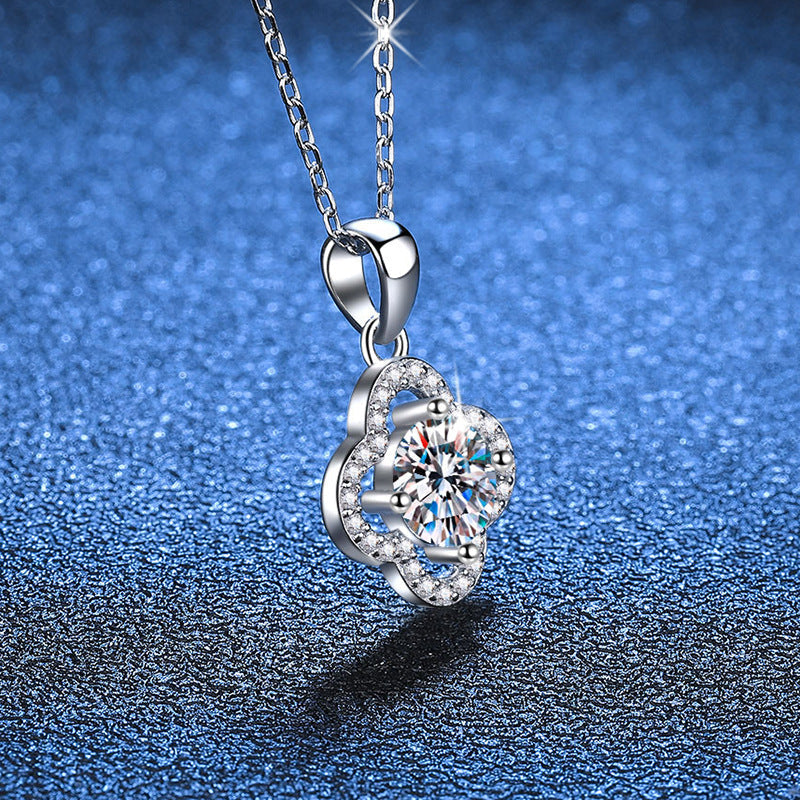 [Sophire]CLASSIC CLOVER MOISSANITE PENDANT NECKLACE