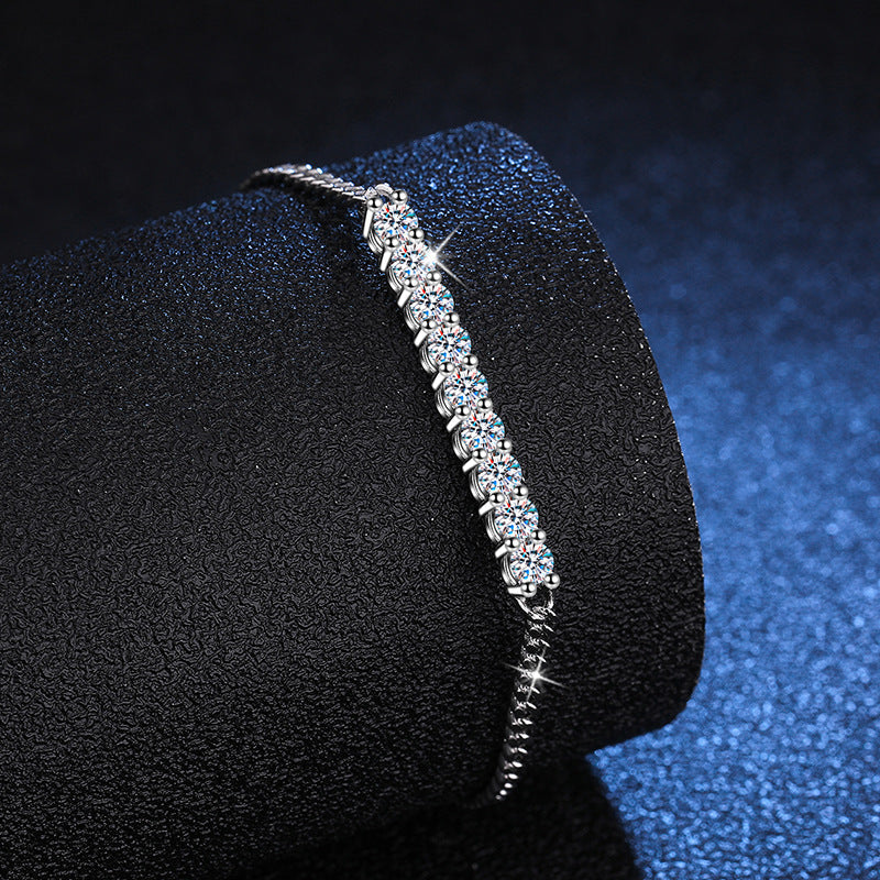 [Sophire]SMILING CURVE MOISSANITE BRACELET