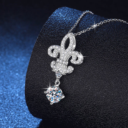 [Sophire]ROYAL FLEUR-DE-LIS MOISSANITE PENDANT NECKLACE