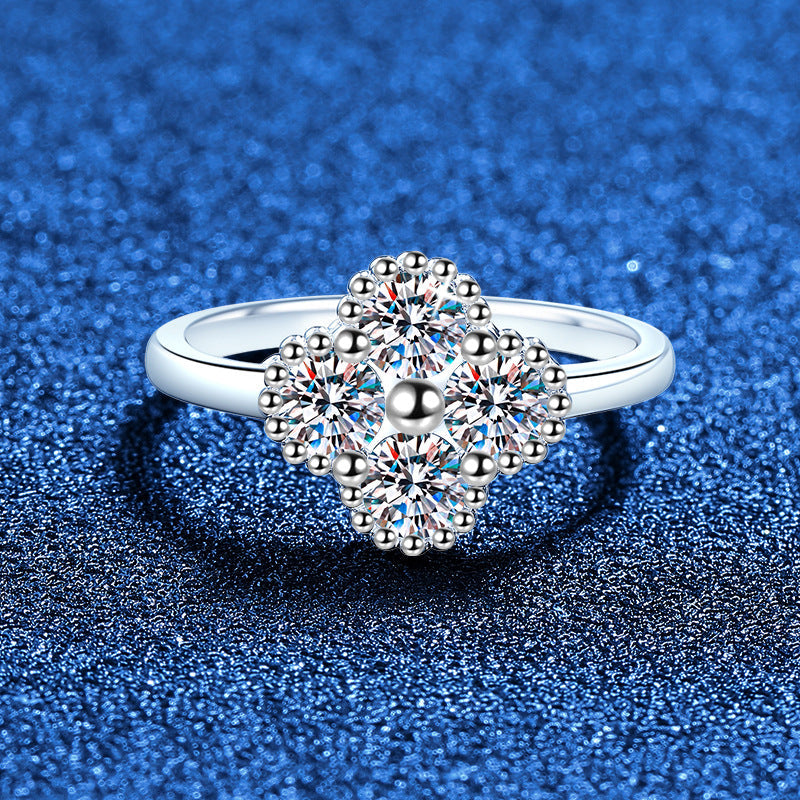 [Sophire]ELEGANT FOUR-LEAF CLOVER MOISSANITE RING