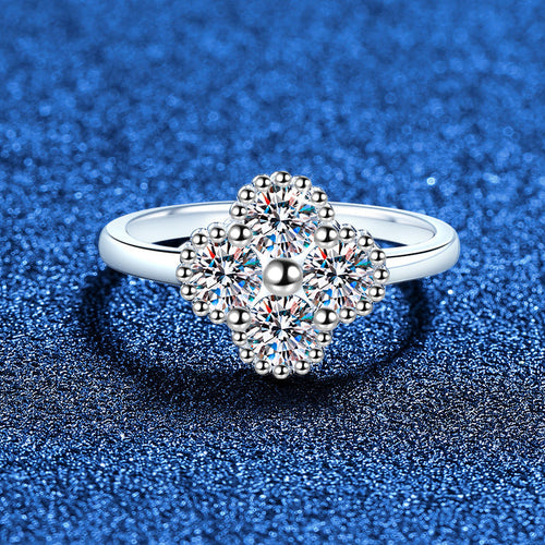 [Sophire]ELEGANT FOUR-LEAF CLOVER MOISSANITE RING