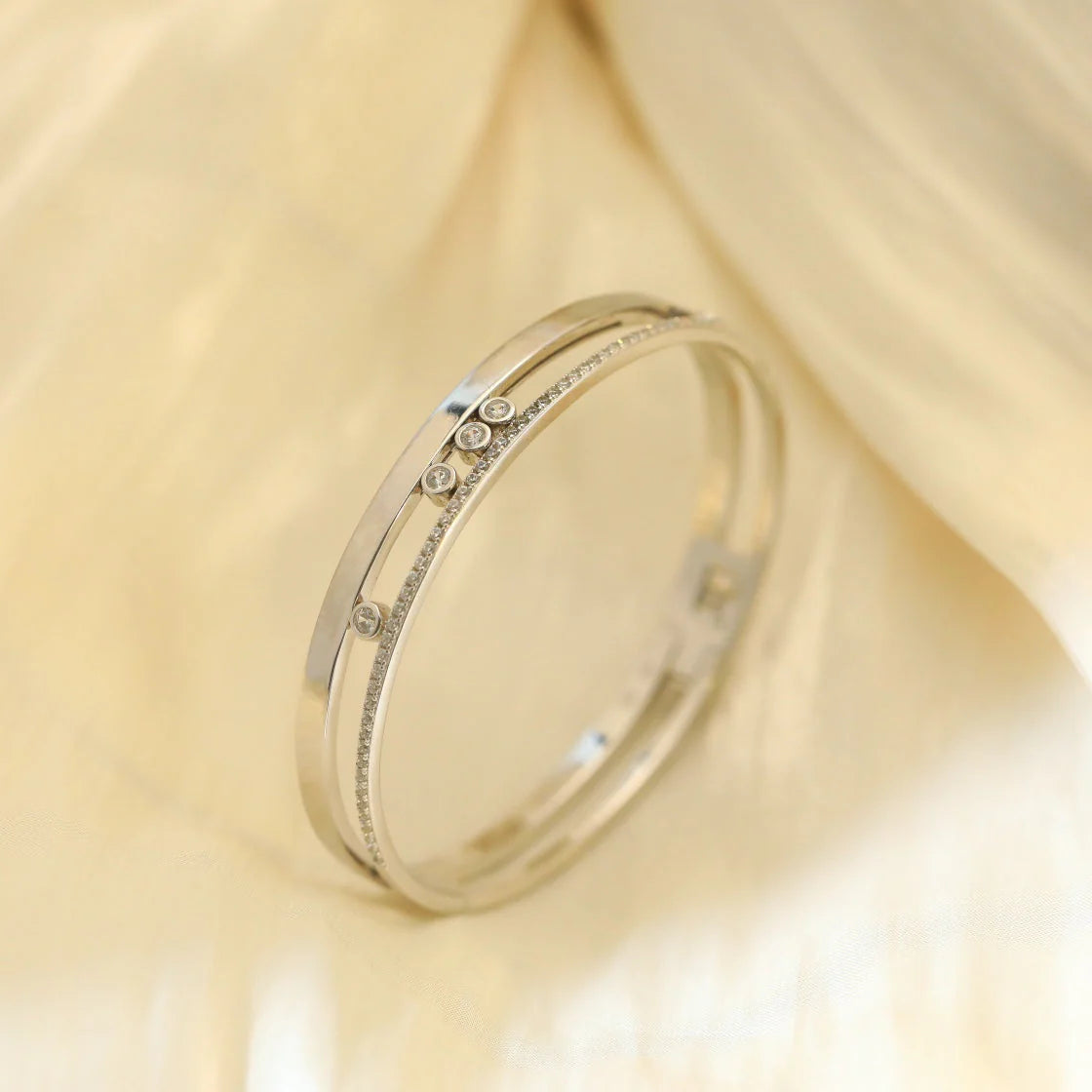 [Sophire Jewelry]Move Romane Diamond Bangle Bracelet