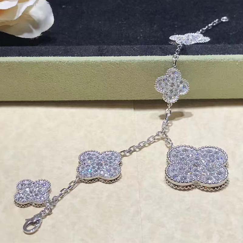 [Sophire Jewelry ]CLOVER 6 MOTIFS SILVER DIAMOND BRACELET