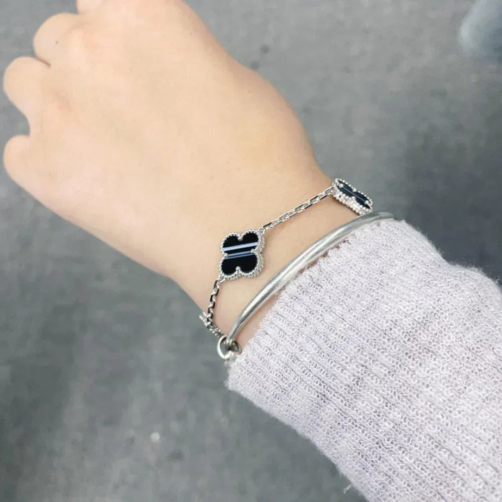 [Sophire Jewelry ] CLOVER 5 MOTIF PULSAR STONE BRACELET COLLECTION